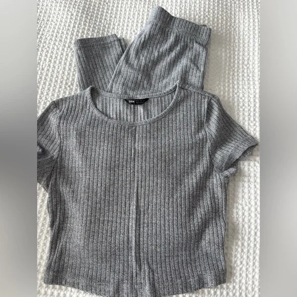 SHEIN Light Gray Ribbed Knit Set - Picture 1 of 3